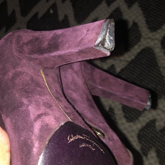 Salvatore Ferragamo suede size 6 1/2 - Picture 12 of 15